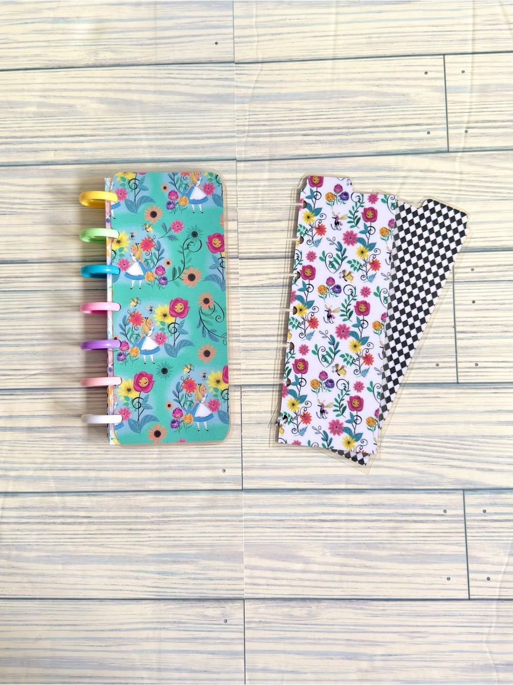 Happy planner skinny mini size undated alice in wonderland